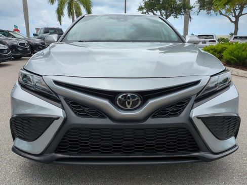Used 2024 Toyota Camry SE FWD image 9