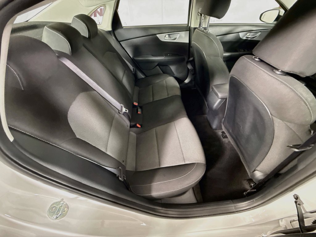 Used 2024 Kia Forte LXS w/ LXS Technology Package FWD image 28