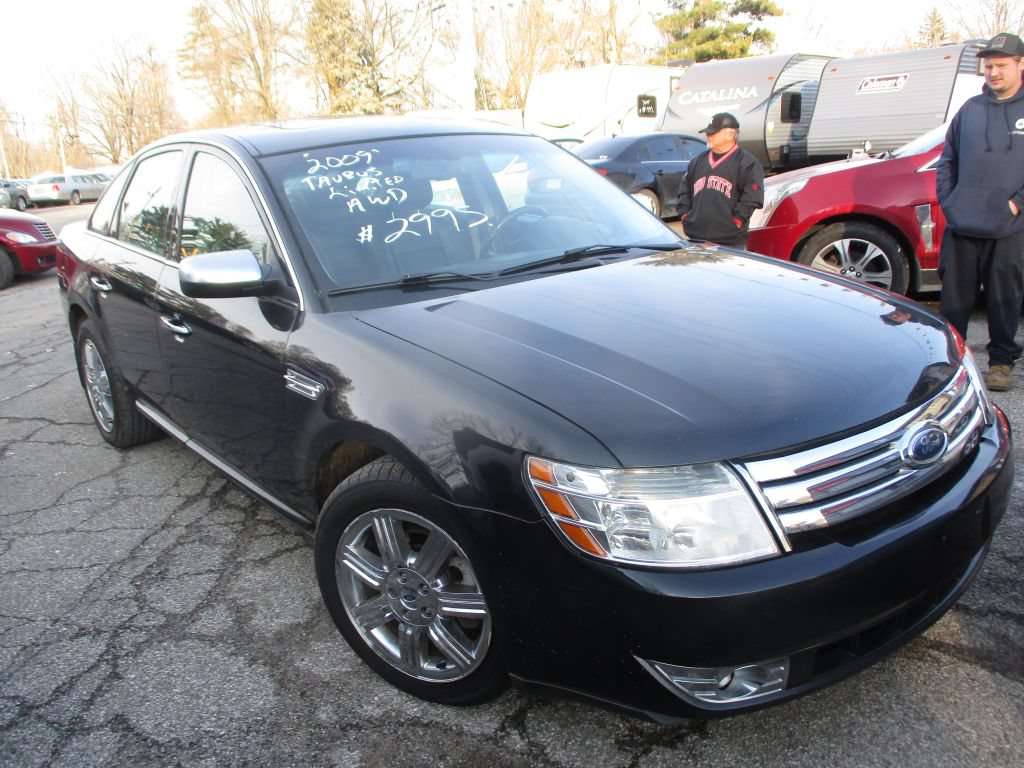 Used 2009 Ford Taurus Limited AWD/4WD image 2
