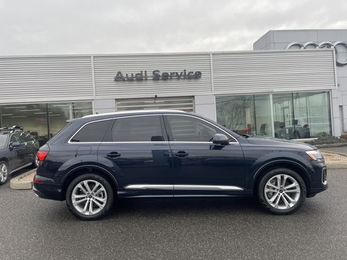 Certified 2025 Audi Q7 2.0T Premium Plus w/ Premium Plus Package image 3