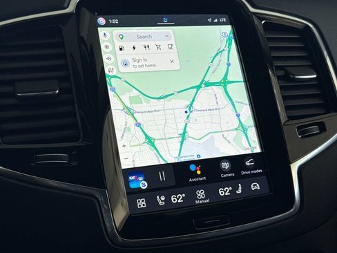 Certified 2023 Volvo XC90 T8 Ultimate AWD/4WD image 19