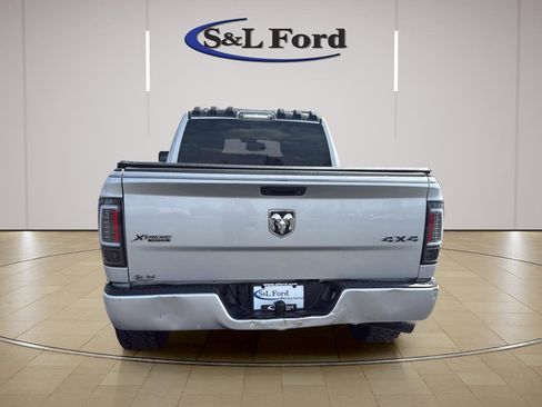 Used 2017 RAM 1500 Express AWD/4WD image 6