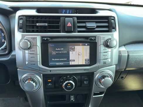 Used 2015 Toyota 4Runner SR5 Premium RWD image 18