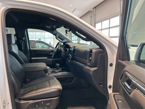 Used 2023 Chevrolet Silverado 1500 ZR2 w/ Technology Package image 16