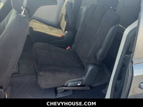 Used 2012 Dodge Grand Caravan SE FWD image 15