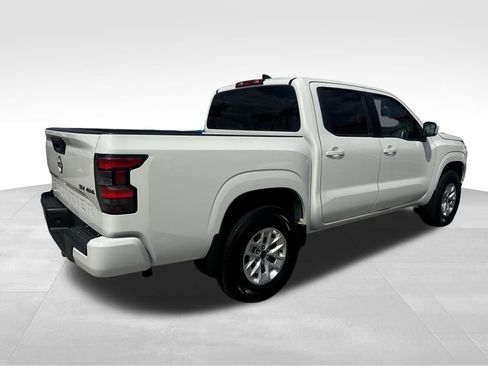 Used 2024 Nissan Frontier SV AWD/4WD image 7