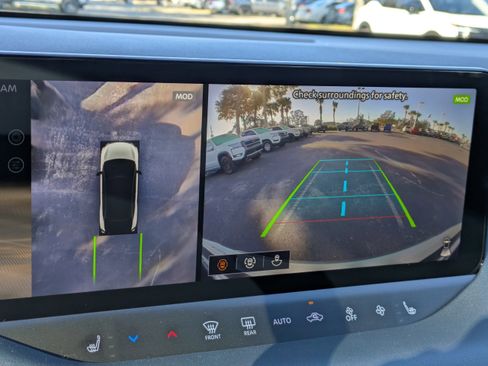 New 2026 Nissan Leaf SV+ w/ Floor Mat Package (SV+) image 22