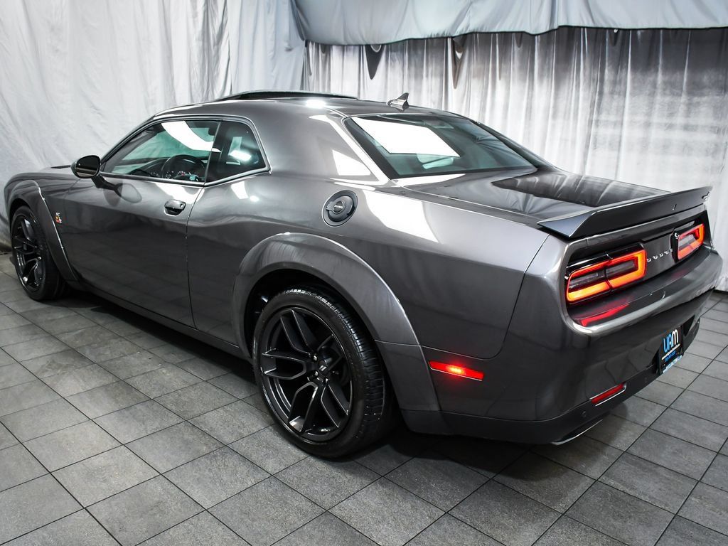 Used 2022 Dodge Challenger R/T Scat Pack RWD image 4