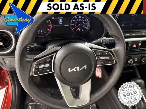 Used 2022 Kia Forte LXS FWD image 27