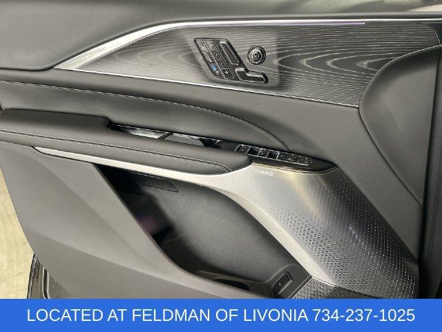 Used 2024 Cadillac Lyriq Luxury w/ LPO, Floor Liner Package AWD/4WD image 23