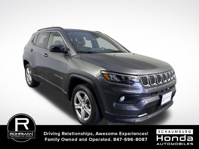 Used 2023 Jeep Compass Latitude w/ Sun and Sound Group AWD/4WD image 3