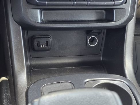 Used 2019 Chevrolet Colorado W/T RWD image 10