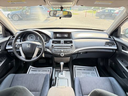 Used 2012 Honda Accord LX image 25