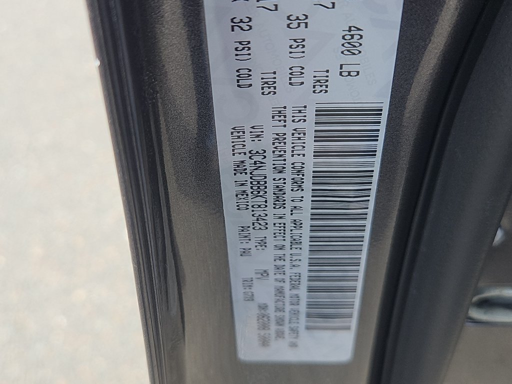 Used 2019 Jeep Compass Latitude w/ Safety & Security Group AWD/4WD image 15