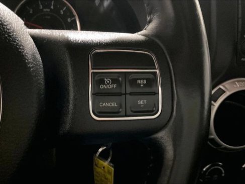 Used 2015 Jeep Wrangler Unlimited Sahara w/ Max Tow Package AWD/4WD image 19