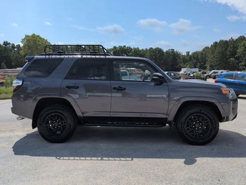 Used 2021 Toyota 4Runner Venture w/ Moonroof Package AWD/4WD image 3