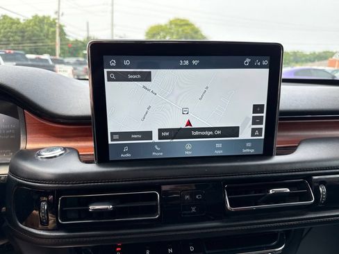 Used 2022 Lincoln Aviator Reserve w/ Equipment Group 201A AWD/4WD image 8
