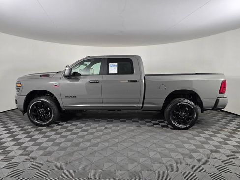 New 2026 RAM 3500 Big Horn AWD/4WD image 7