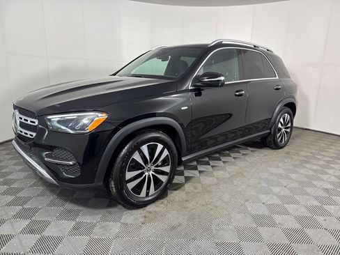 Used 2025 Mercedes-Benz GLE 450e 4MATIC image 1