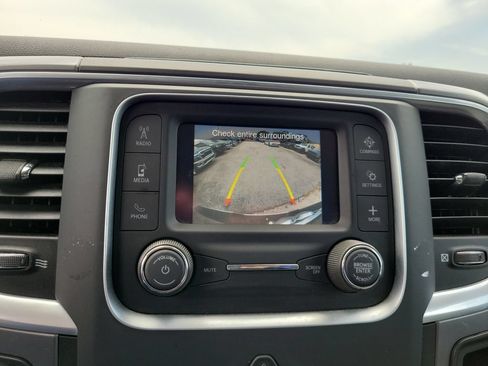 Used 2024 RAM 1500 Classic SLT AWD/4WD image 29