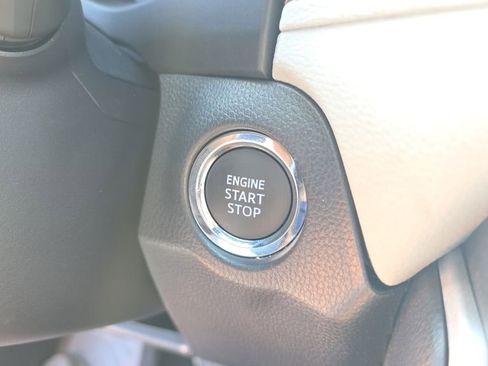 Used 2025 Toyota RAV4 XLE w/ Convenience Package FWD image 23