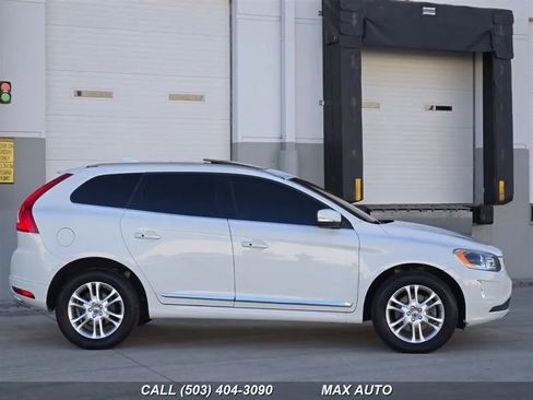 Used 2015 Volvo XC60 T5 Platinum image 9