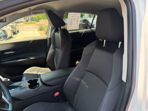 Used 2021 Toyota Venza LE AWD/4WD image 21