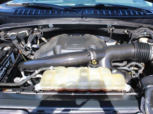 Used 2019 Ford Expedition Limited image 36