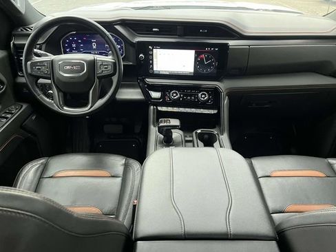Used 2024 GMC Sierra 1500 AT4 image 15