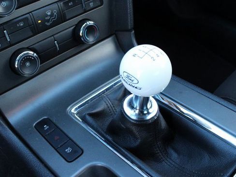 Used 2013 Ford Mustang GT image 18