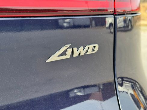 New 2026 Genesis GV70 2.5T Advanced image 16