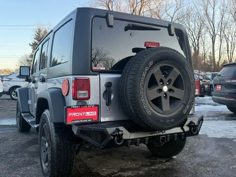 Used 2018 Jeep Wrangler Unlimited Sport S image 7