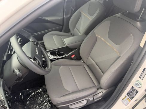 Used 2026 Kia Niro LX FWD image 34