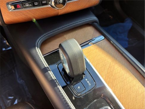 Used 2023 Volvo XC90 B5 Plus Bright image 37