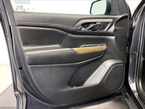 Used 2019 GMC Acadia SLE AWD/4WD image 25