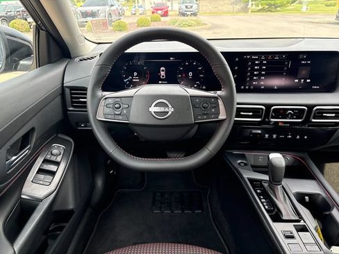 Certified 2026 Nissan Sentra SR w/ Floor Mat Package FWD image 13