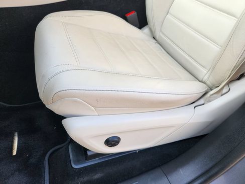 Used 2021 Mercedes-Benz GLE 350 4MATIC image 16