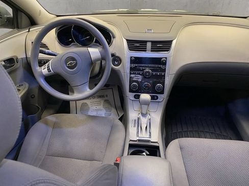 Used 2012 Chevrolet Malibu LS FWD image 2