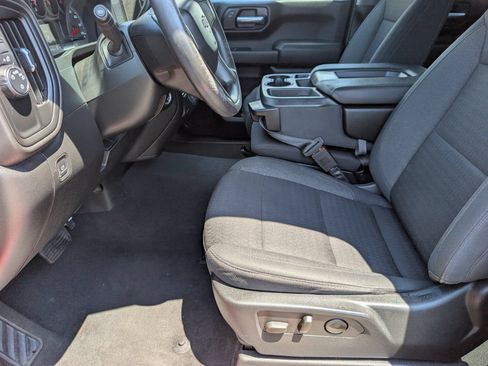 Used 2022 Chevrolet Silverado 1500 Custom RWD image 17