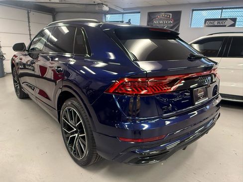 Used 2022 Audi Q8 Prestige w/ Prestige Package AWD/4WD image 4