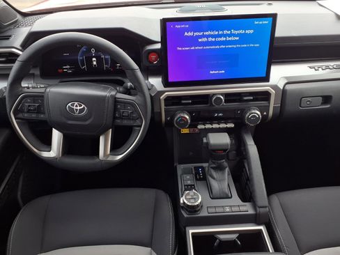 Used 2025 Toyota Tacoma TRD Off-Road w/ TRD Off Road Upgrade Package image 32