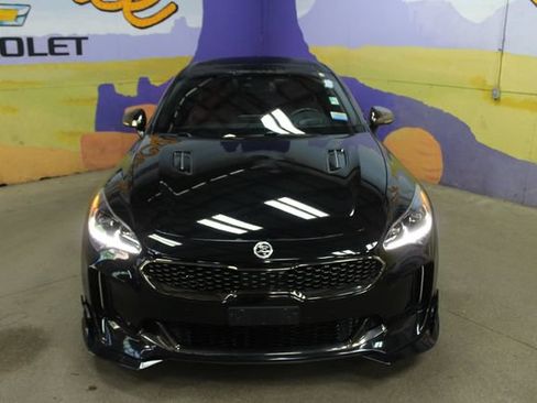Used 2020 Kia Stinger GT2 image 3