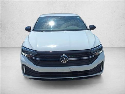 Used 2024 Volkswagen Jetta Sport FWD image 2
