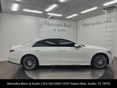 Used 2025 Mercedes-Benz S 580 4MATIC Sedan image 9