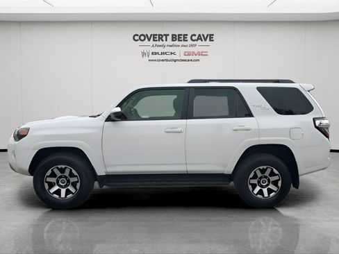 Used 2024 Toyota 4Runner TRD Off-Road image 5