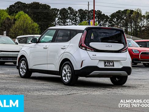 Used 2025 Kia Soul LX w/ LX Technology Package image 7