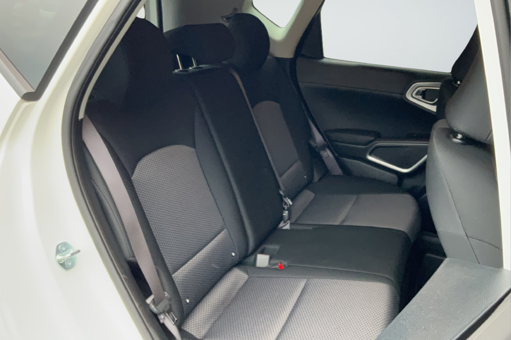 Used 2025 Kia Soul LX FWD image 20