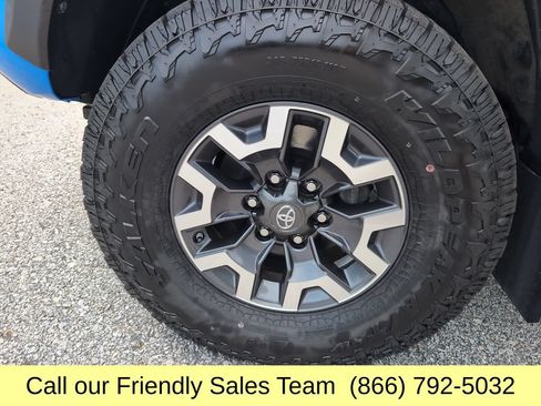 Certified 2020 Toyota Tacoma TRD Off-Road w/ TRD Premium Off Road Package AWD/4WD image 28