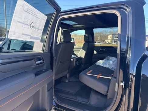 New 2026 GMC Sierra 2500 AT4 w/ AT4 Premium Plus Package image 13