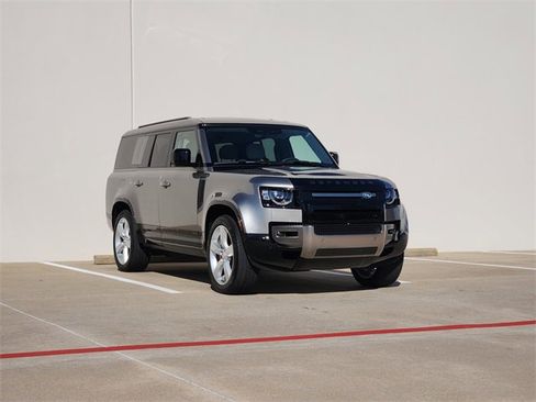 Used 2025 Land Rover Defender 130 X image 2